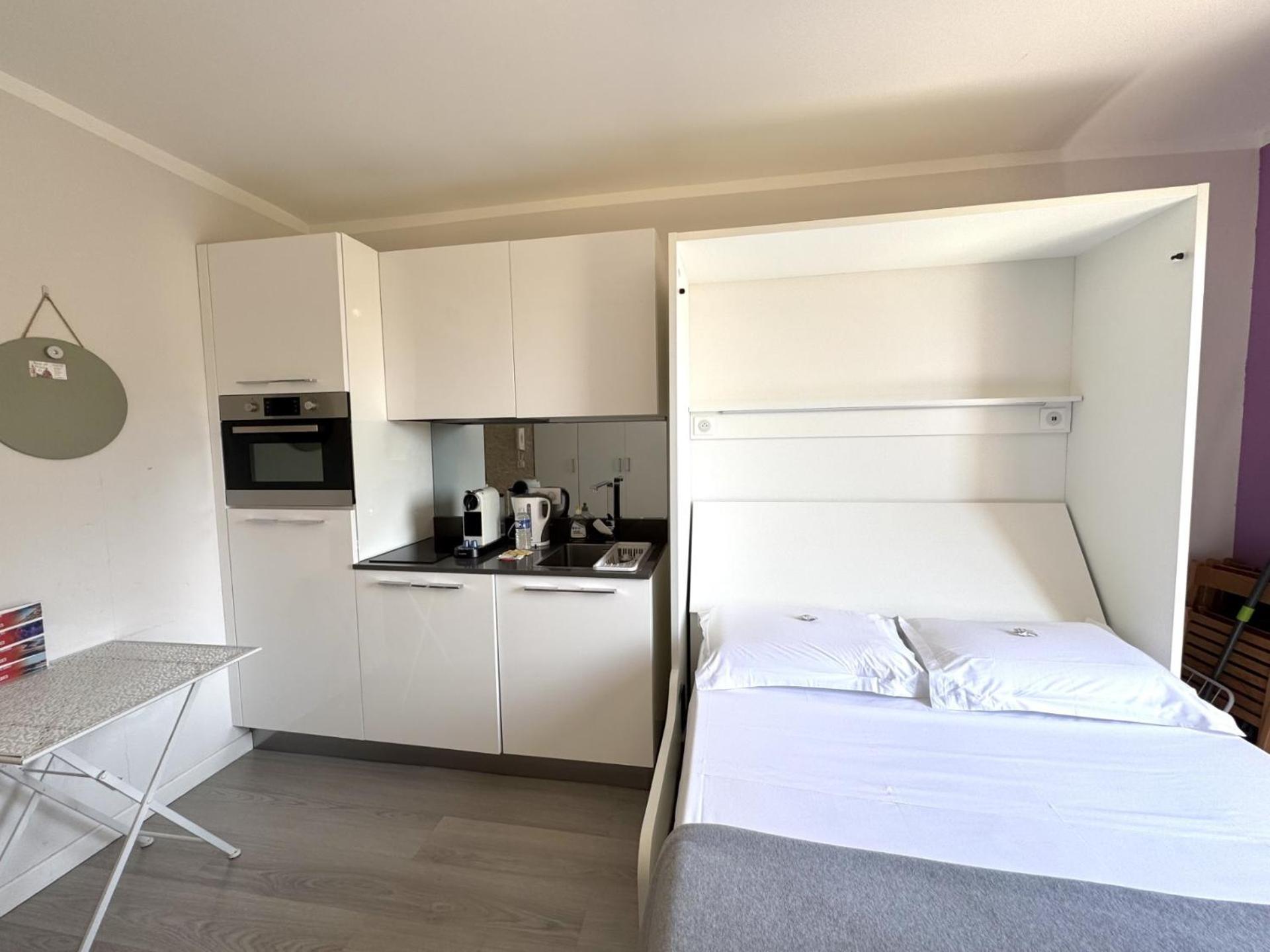 Aparthotel Riviera Nice Cote D'Azur - Old Town - Studio Ac - Sea View - 50M Promenade Des Anglais- La Maison Linda 외부 사진